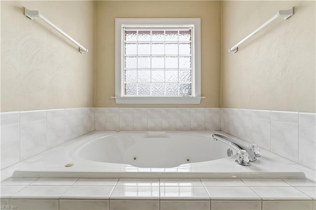 3932 Colony Point DR