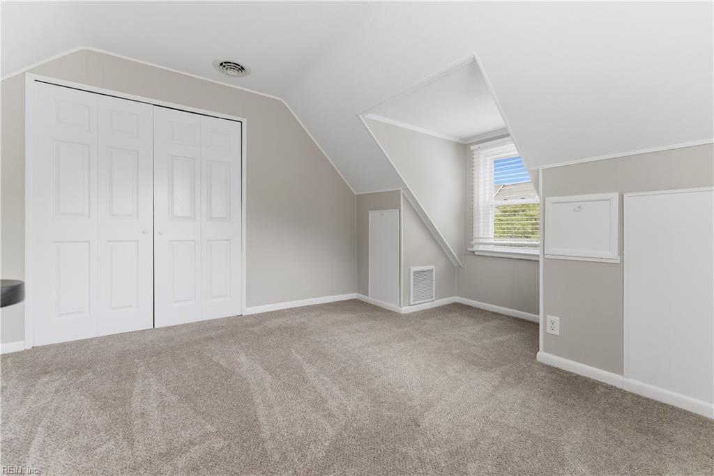 1049 N Lexan CRES
