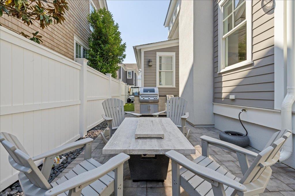 329 Cavalier DR
