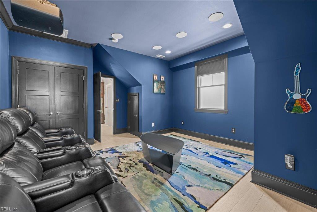 329 Cavalier DR
