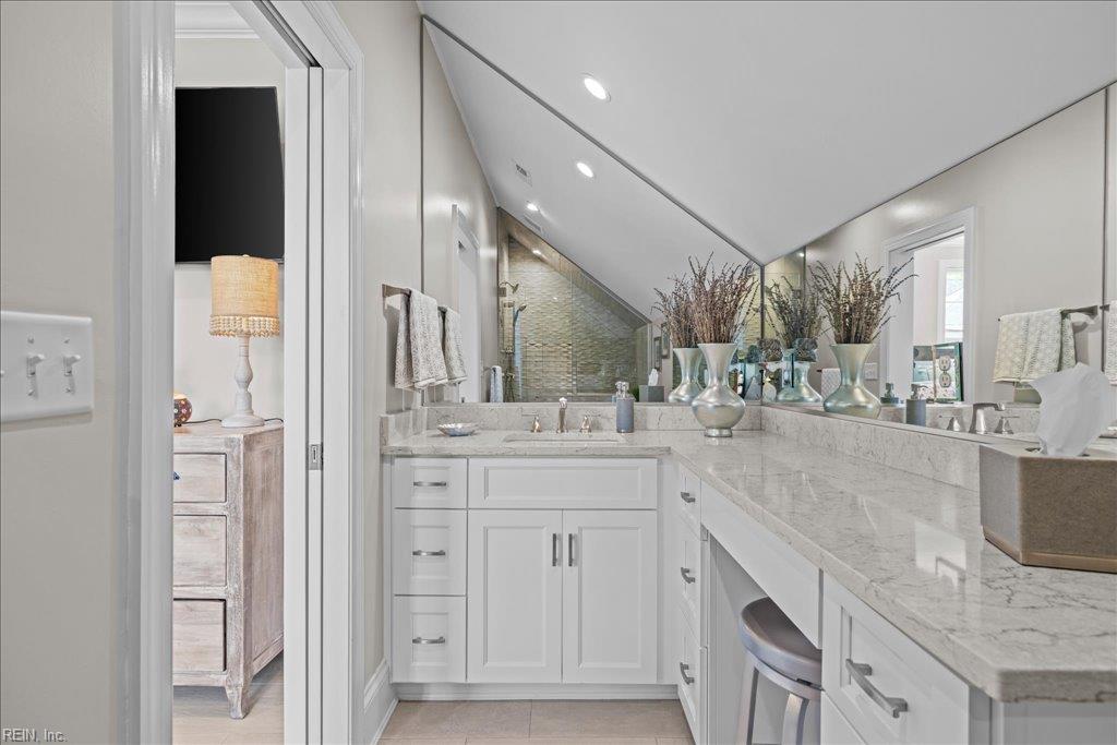 329 Cavalier DR