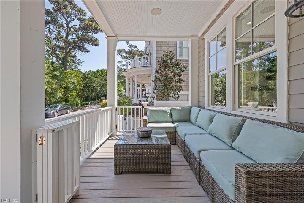 329 Cavalier DR