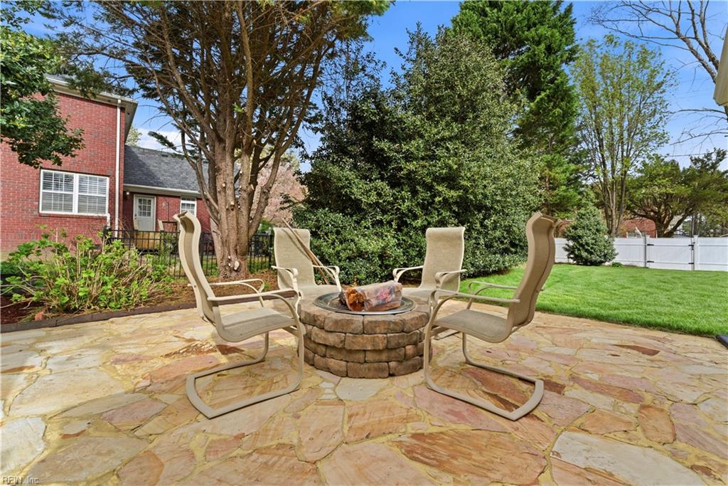 3932 Colony Pointe DR