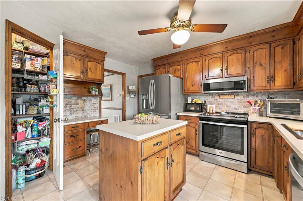 512 Hatteras CRES