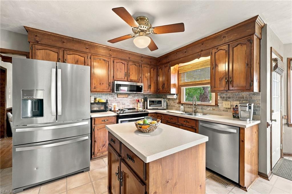 512 Hatteras CRES