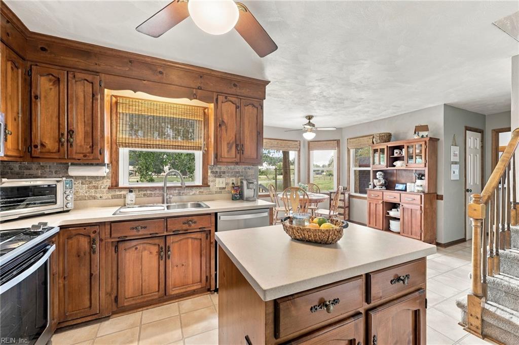 512 Hatteras CRES