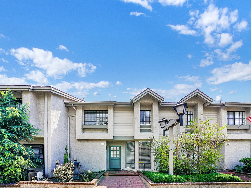 2220 E Chapman Avenue 53