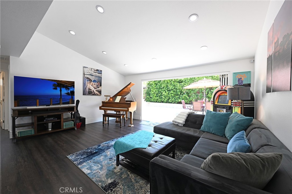 5784 Los Molinos Drive