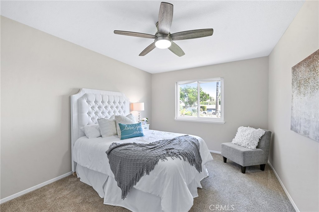 5642 Casa Loma Avenue