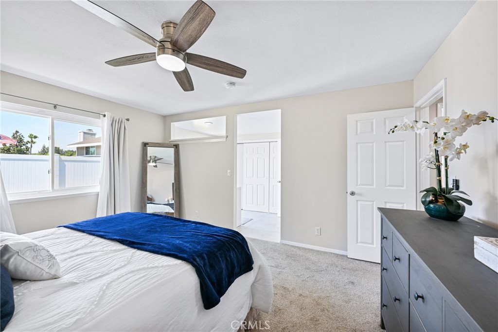 5642 Casa Loma Avenue