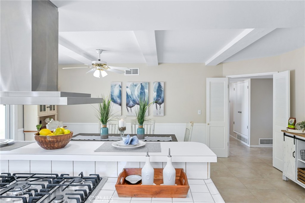 5642 Casa Loma Avenue