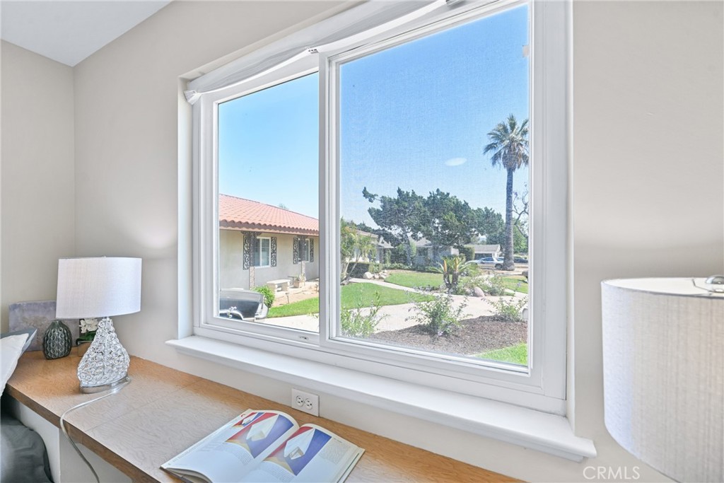 5642 Casa Loma Avenue