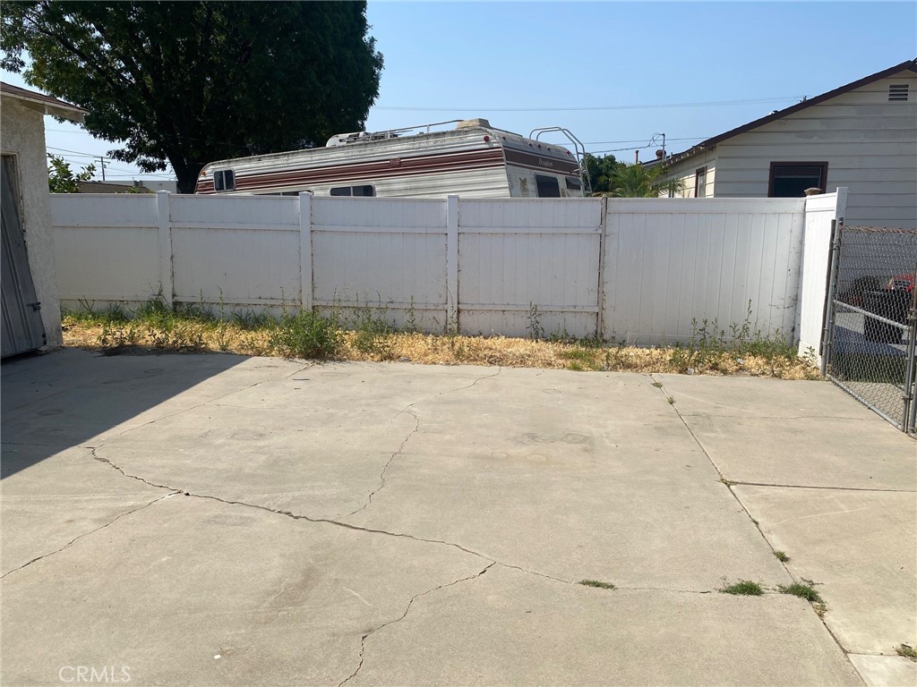 6742 Highland Avenue