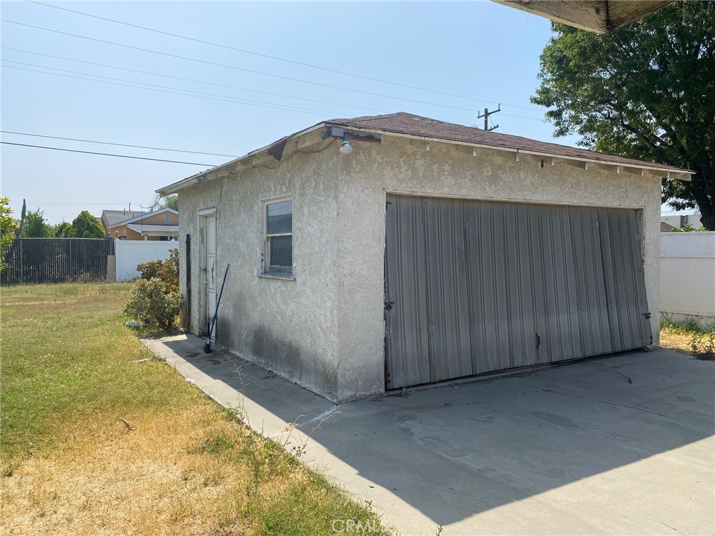 6742 Highland Avenue