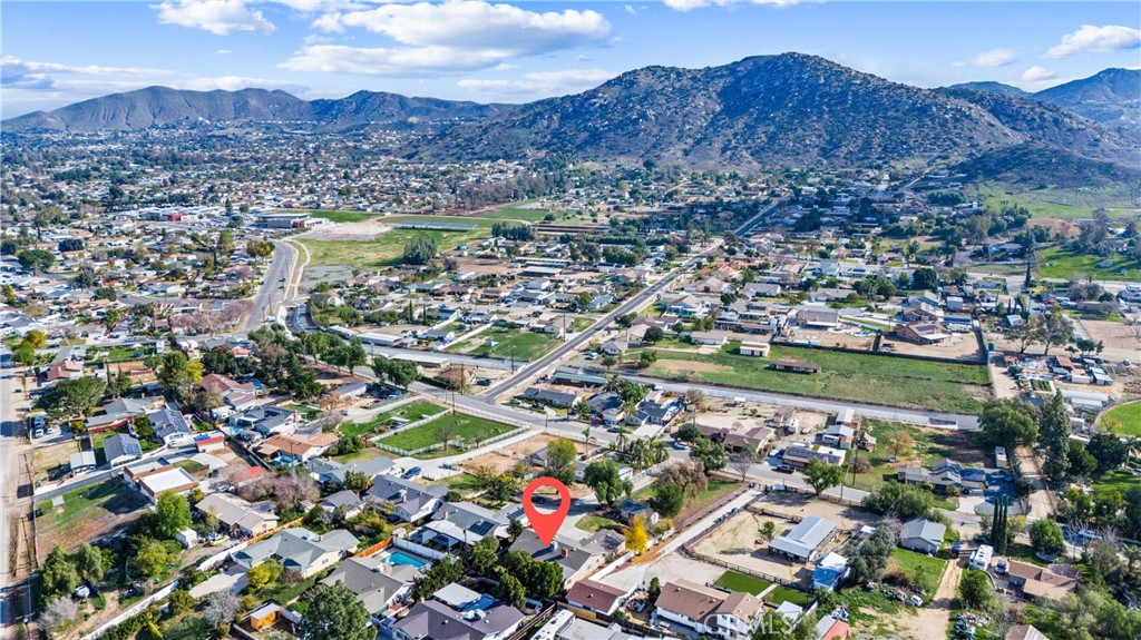 2350 Temescal Avenue