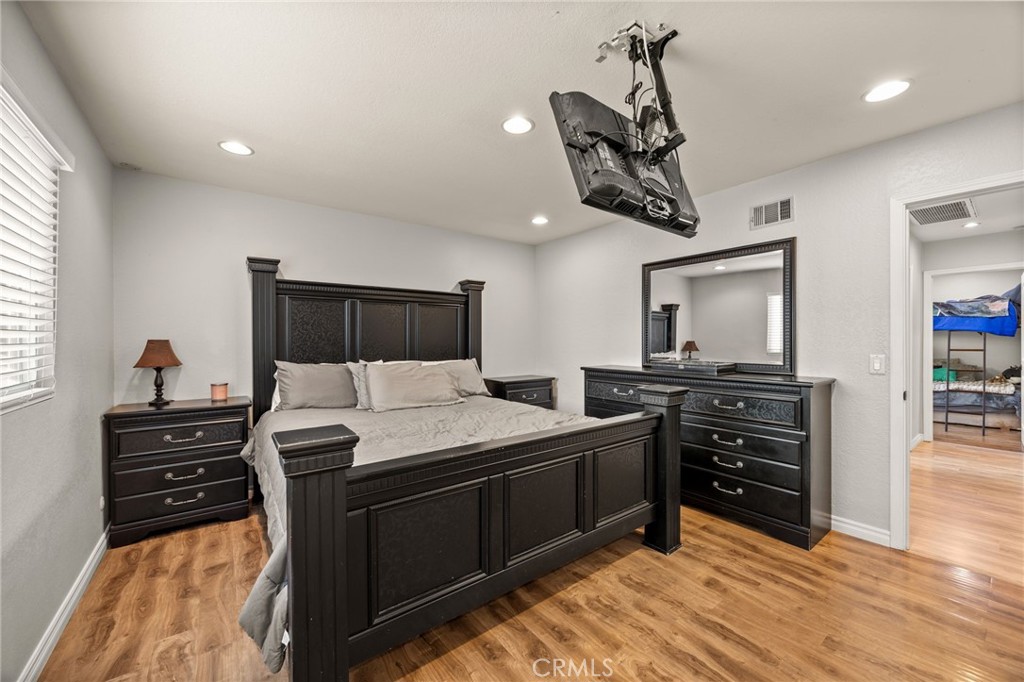 1225 Salvador Dr.