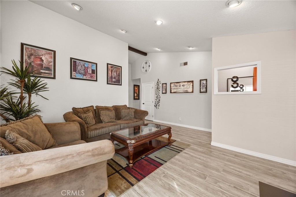 1225 Salvador Dr.