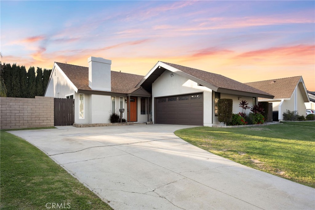1225 Salvador Dr.