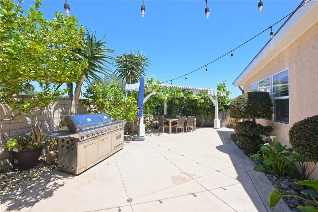 2018 Anaheim Avenue