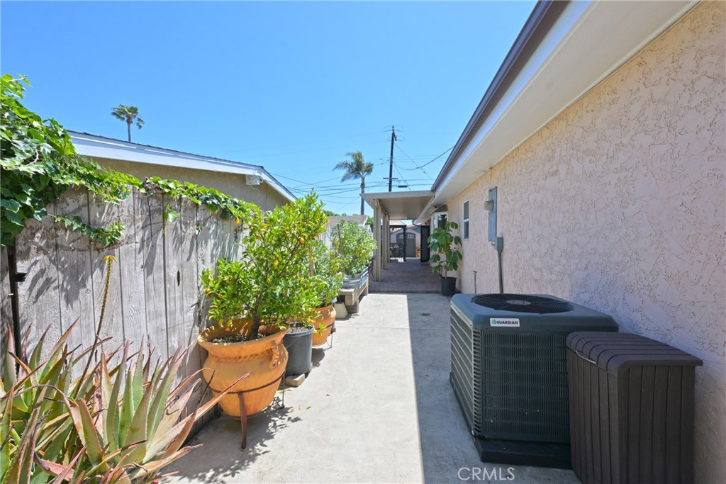 2018 Anaheim Avenue