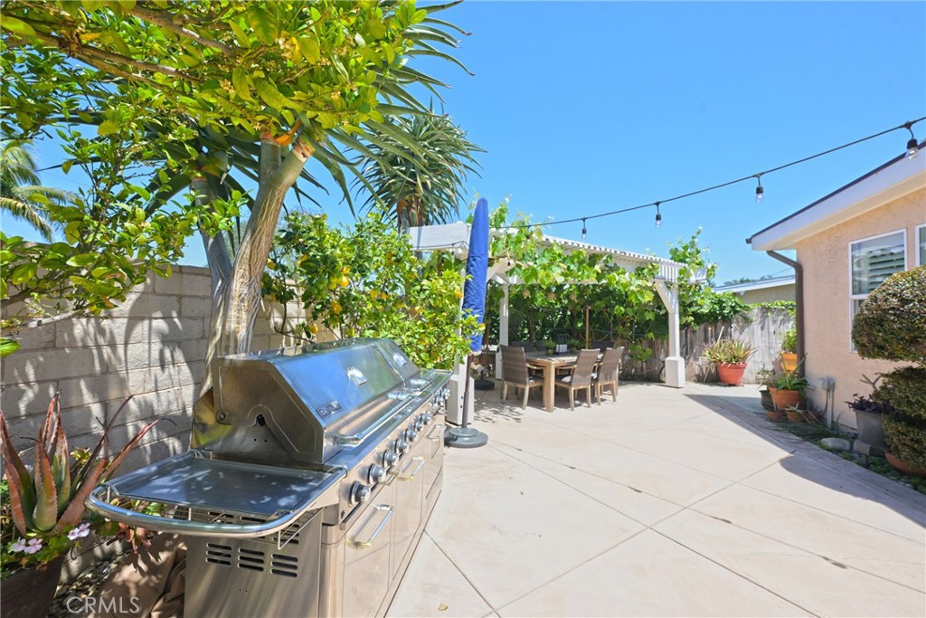 2018 Anaheim Avenue