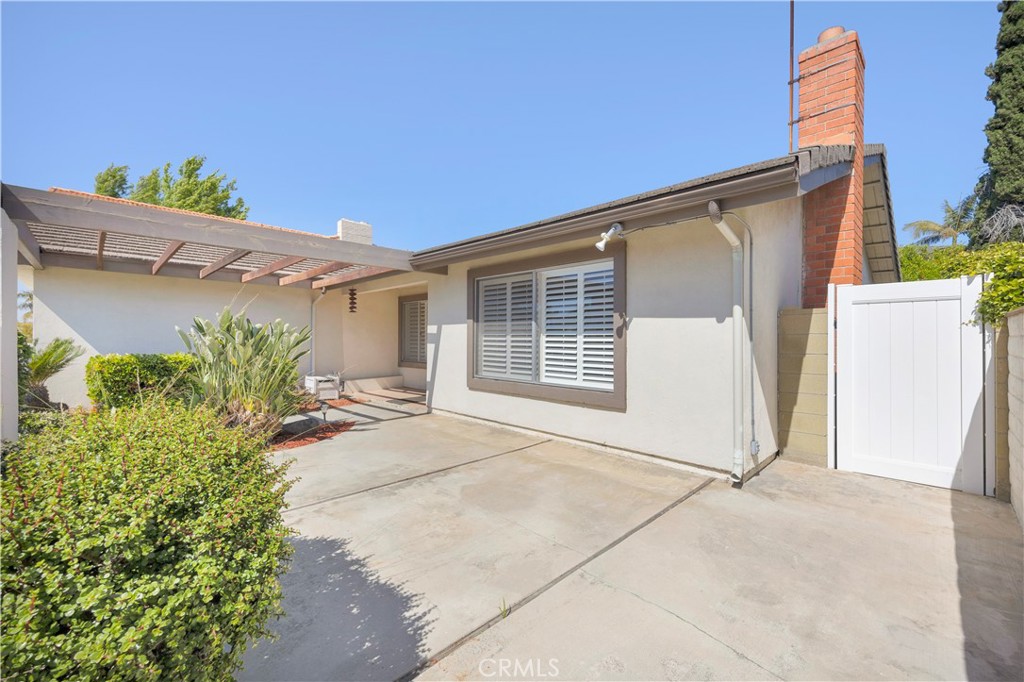 15392 Maryknoll Street