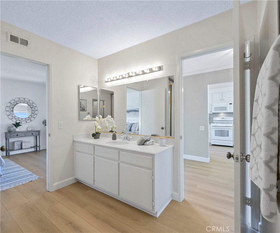 3610 Vista Glen Circle
