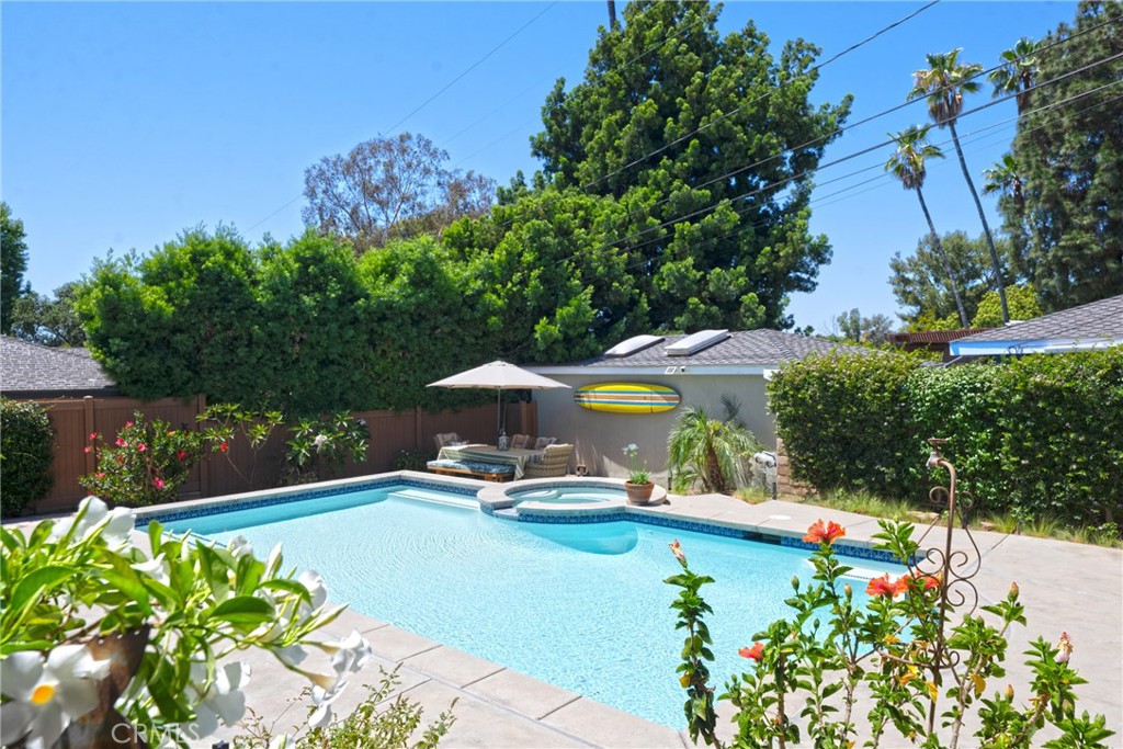 701 W Valley View Drive