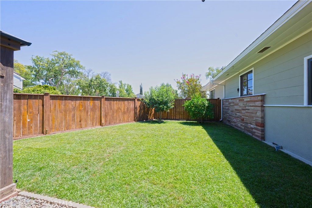 701 W Valley View Drive