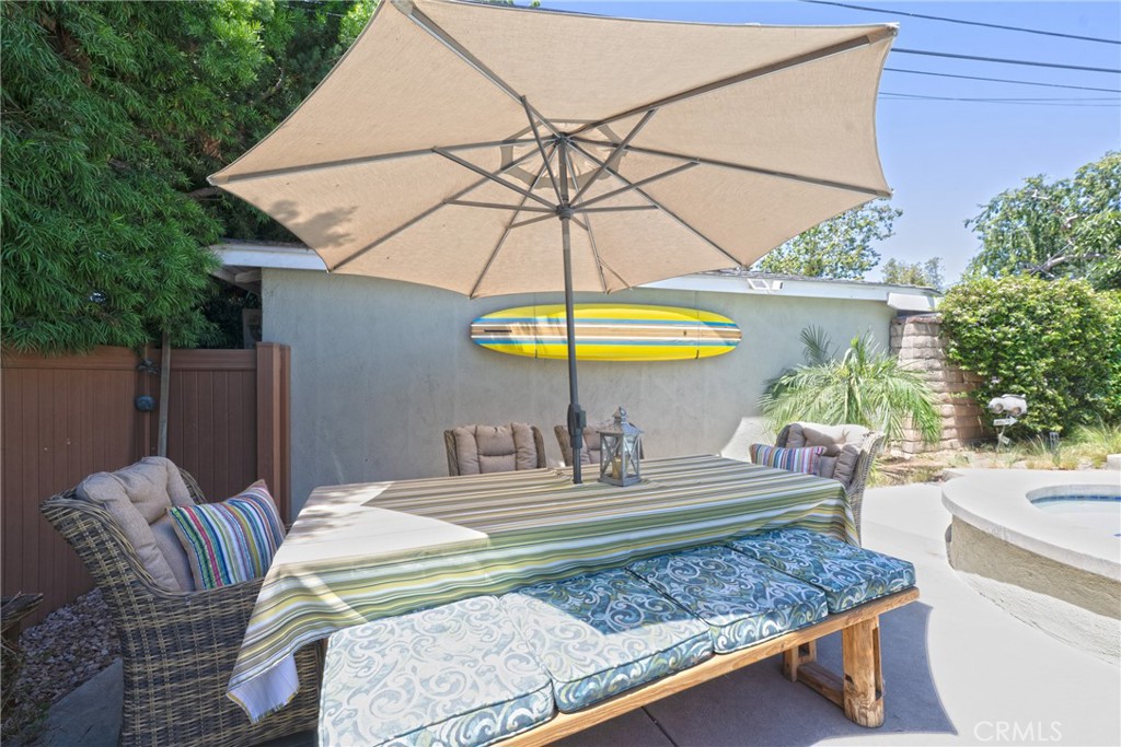 701 W Valley View Drive
