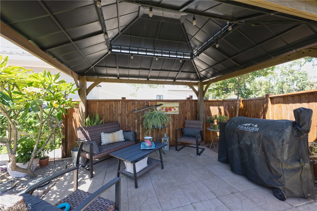 701 W Valley View Drive