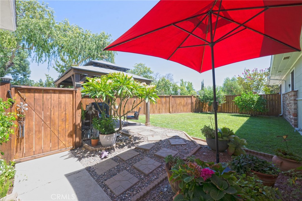701 W Valley View Drive