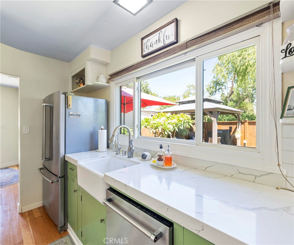 701 W Valley View Drive