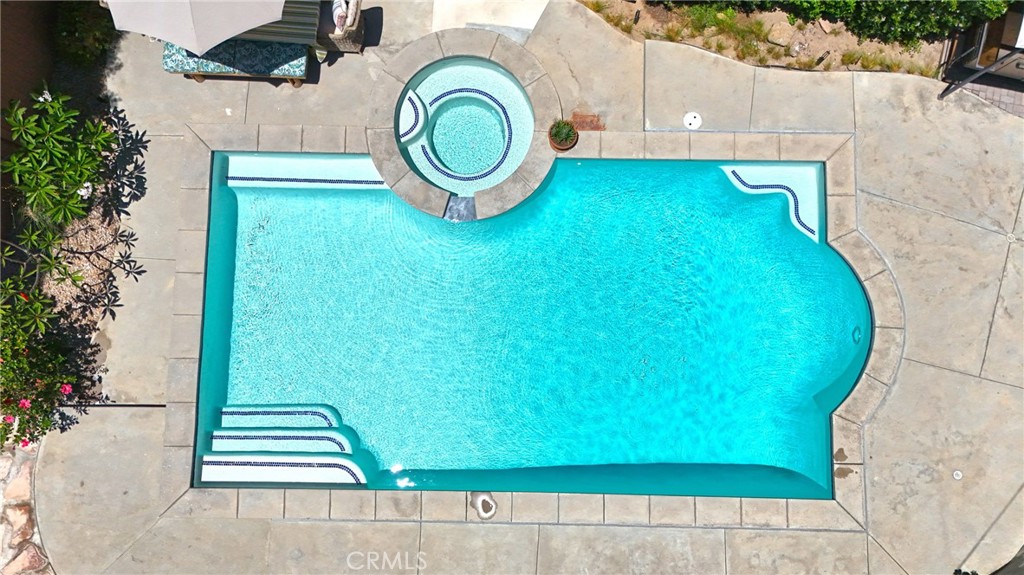 701 W Valley View Drive