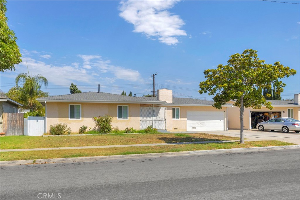1522 S Dallas Drive