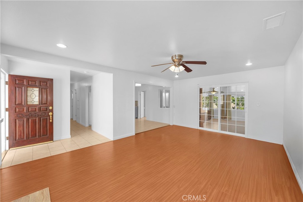 1522 S Dallas Drive