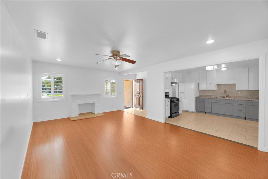 1522 S Dallas Drive
