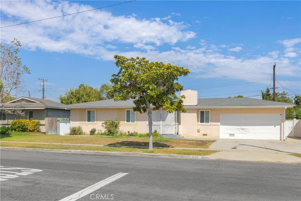 1522 S Dallas Drive