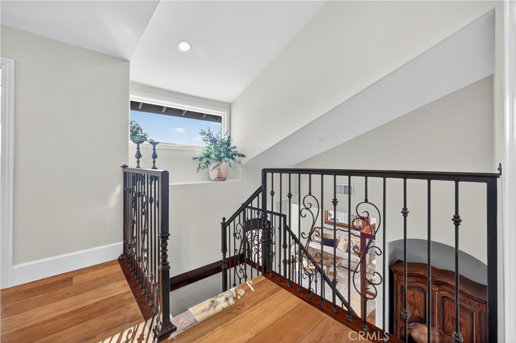 5505 Calle Vista Linda