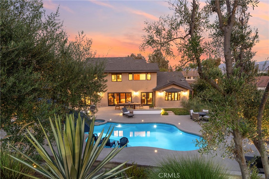 5505 Calle Vista Linda
