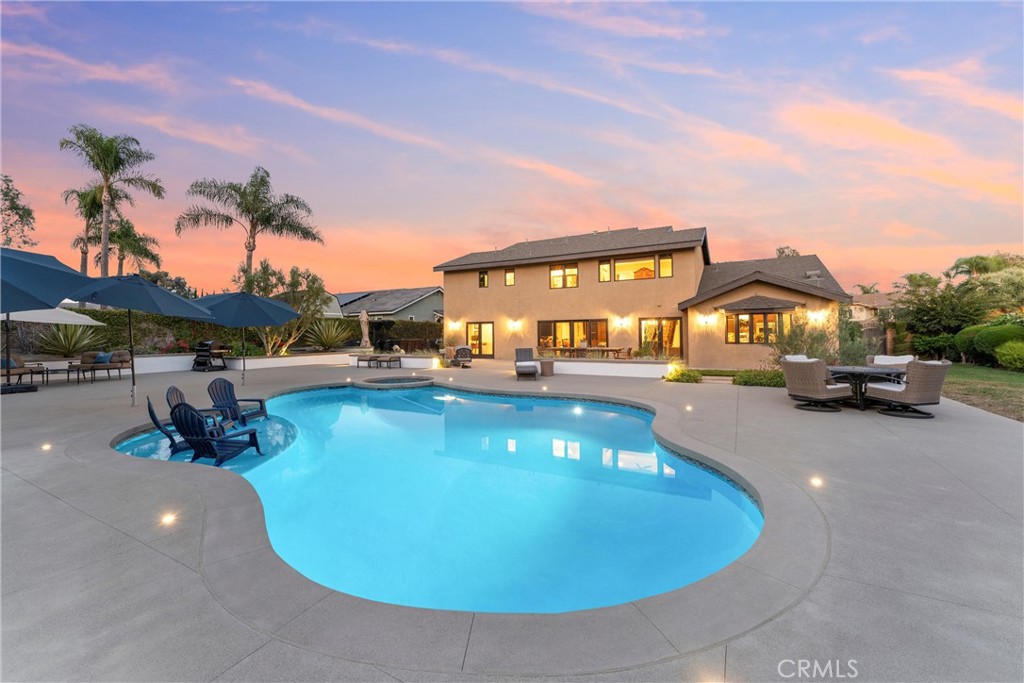 5505 Calle Vista Linda