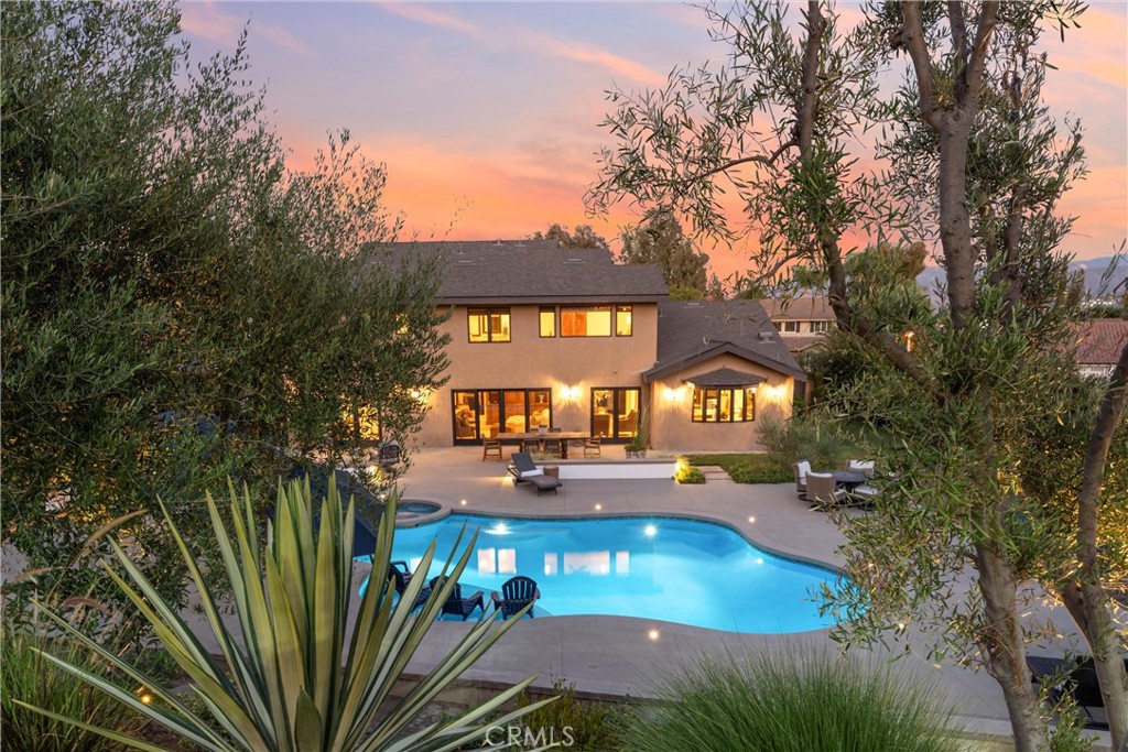 5505 Calle Vista Linda