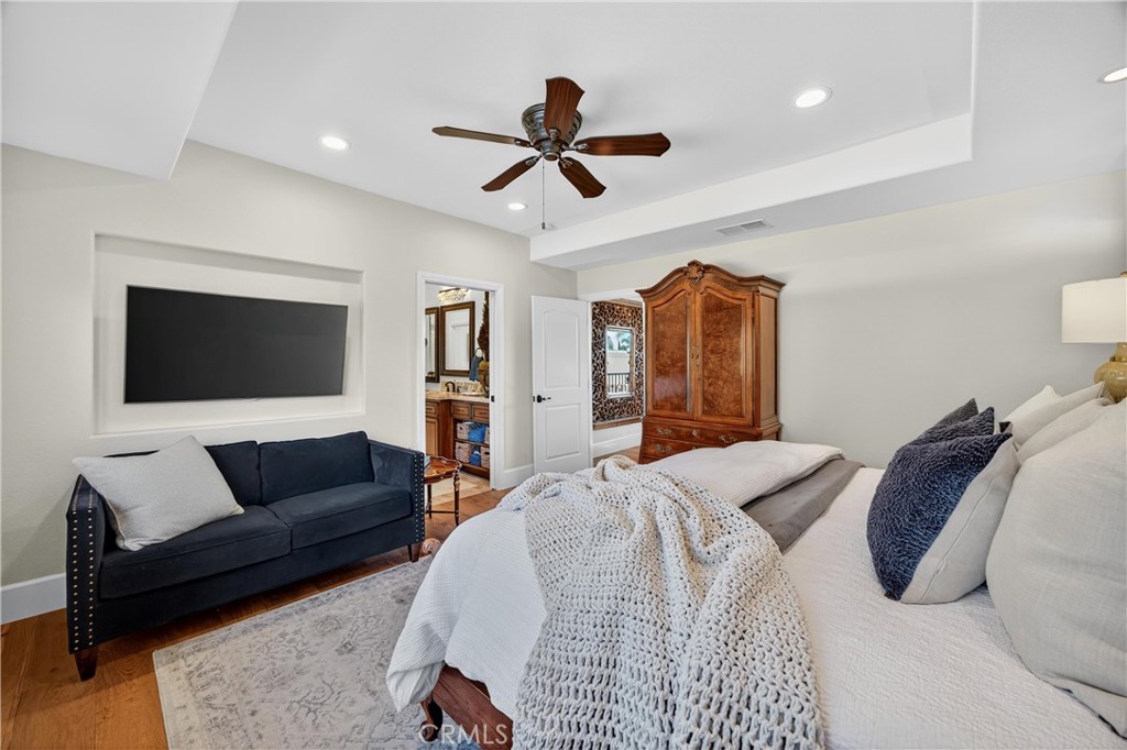 5505 Calle Vista Linda