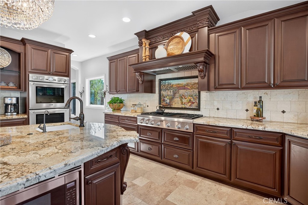 5505 Calle Vista Linda