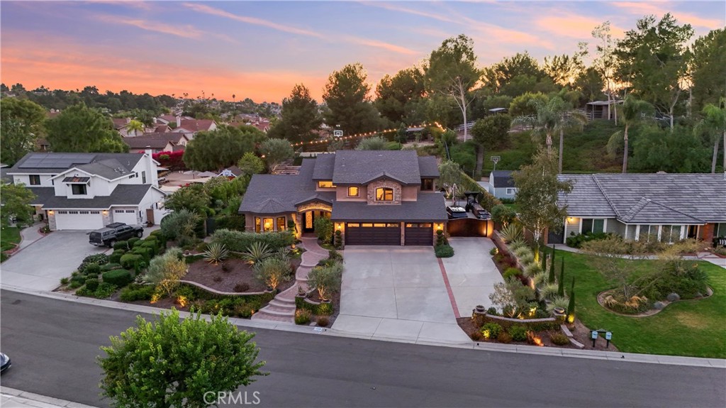 5505 Calle Vista Linda