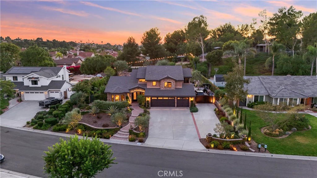 5505 Calle Vista Linda