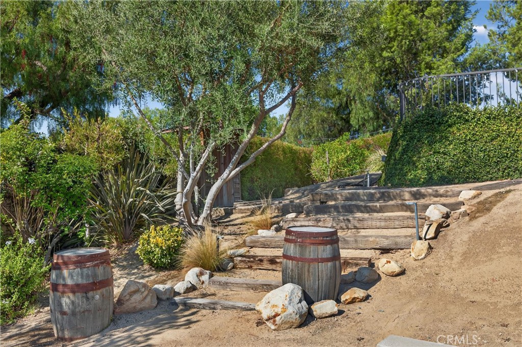 5505 Calle Vista Linda