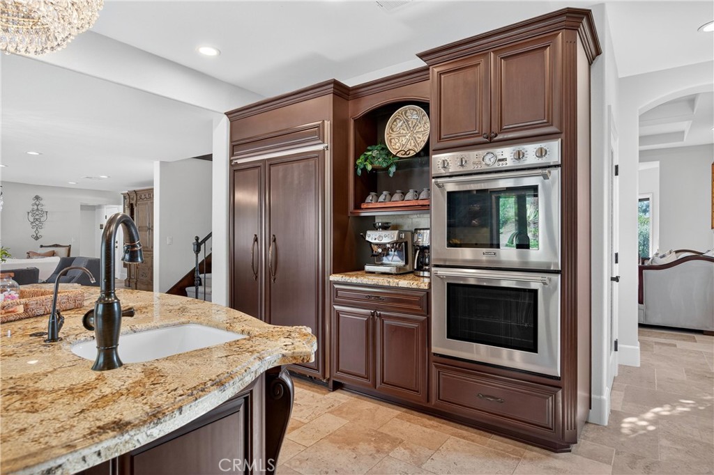 5505 Calle Vista Linda