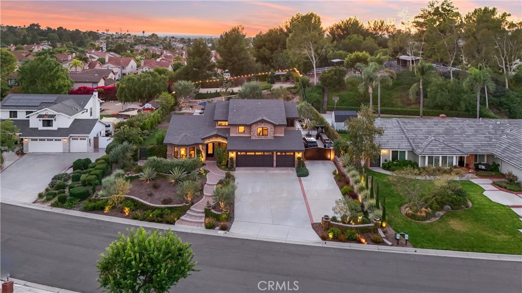 5505 Calle Vista Linda