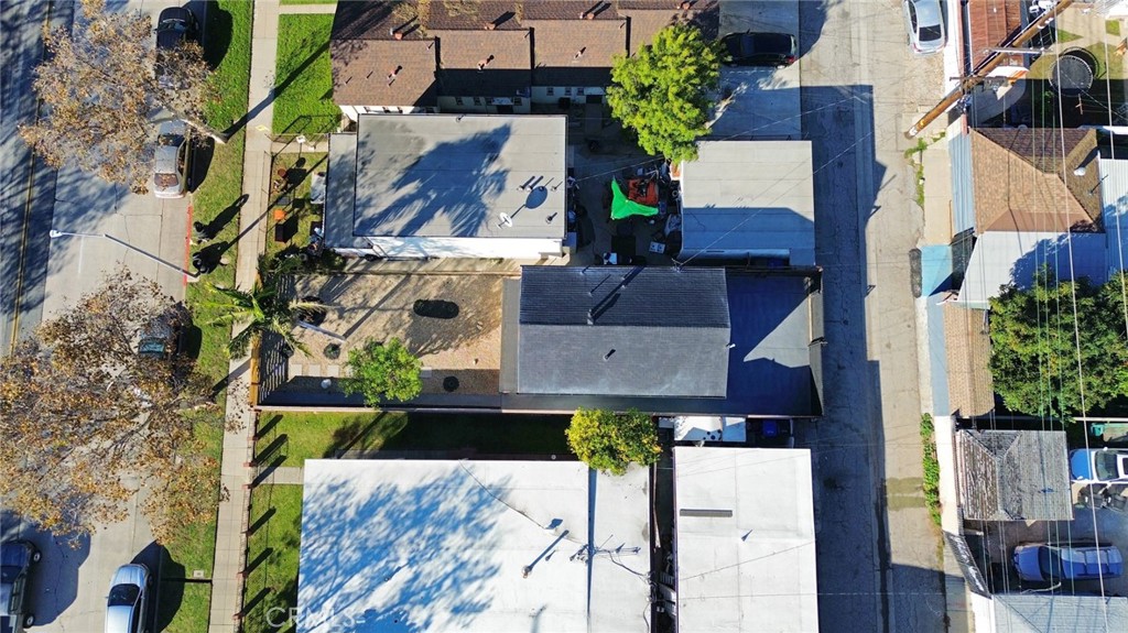 2208 W Olympic
